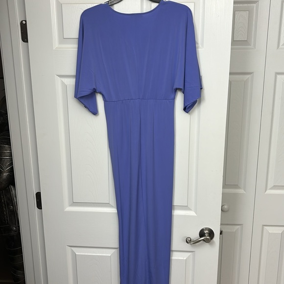Venus maxi dress. Has never been worn. - Picture 2 of 4